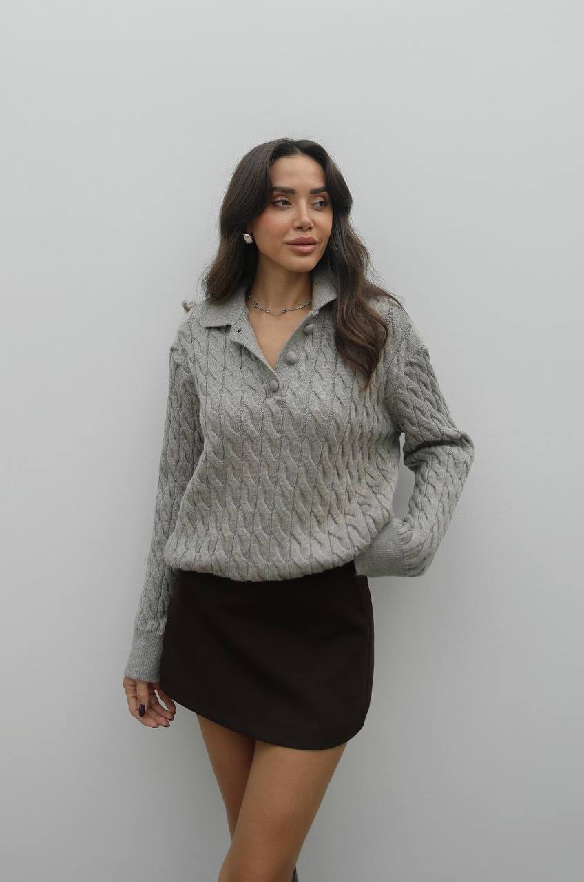 Yellow / off white / grey top