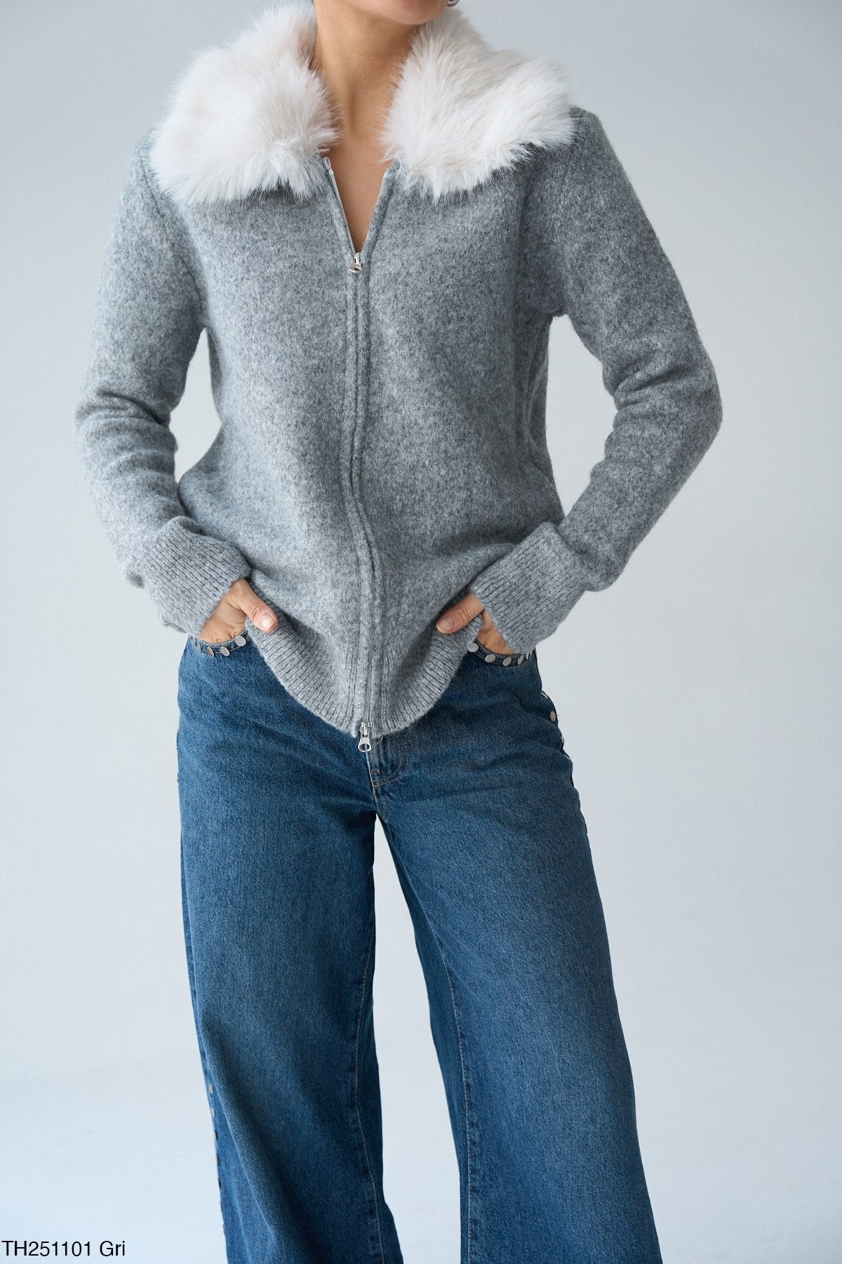 Grey/ Beige top