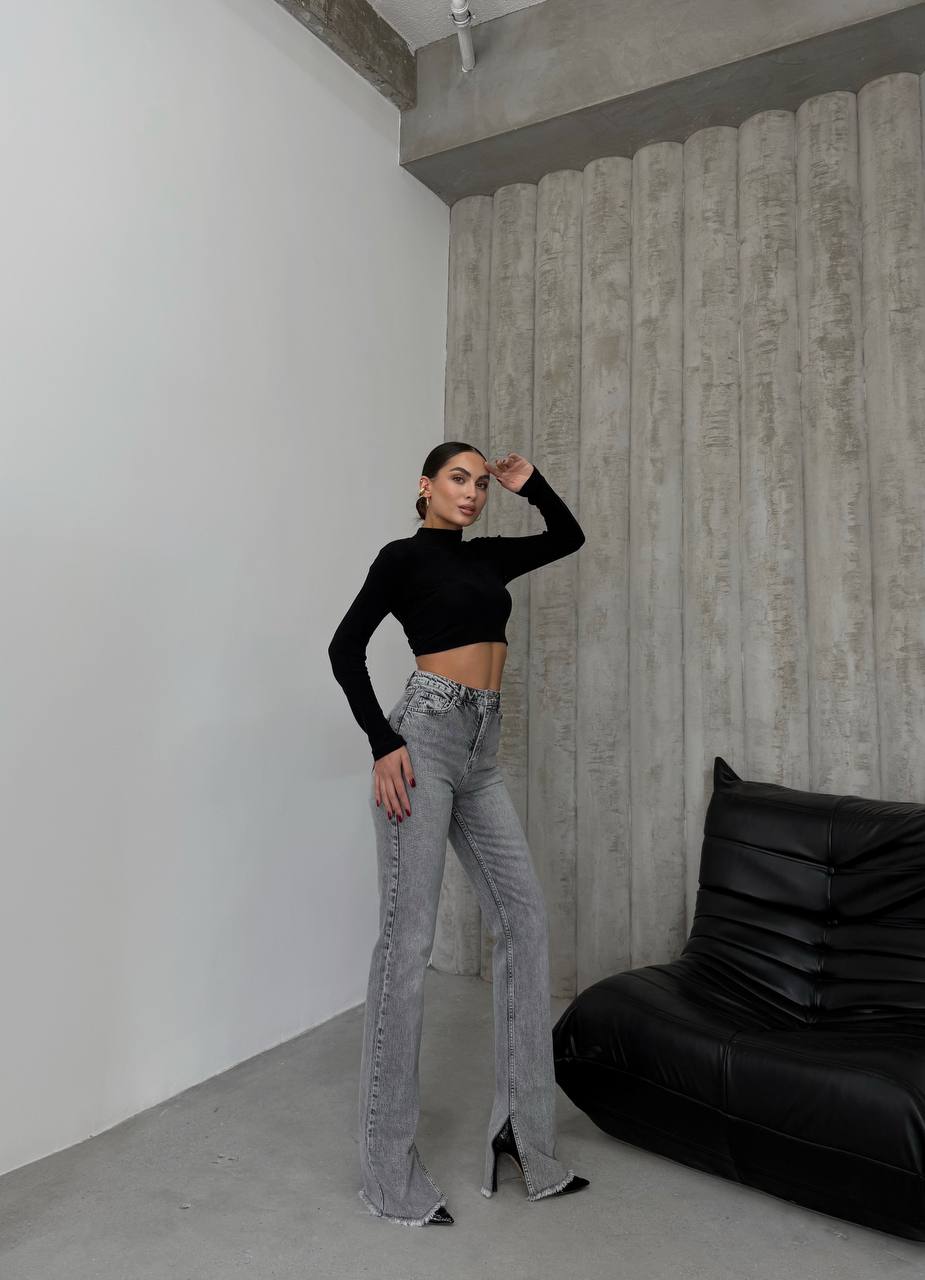 Grey jeans