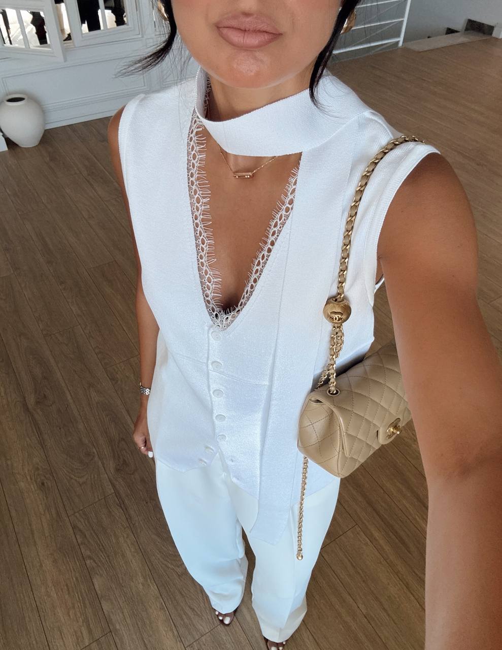 White vest