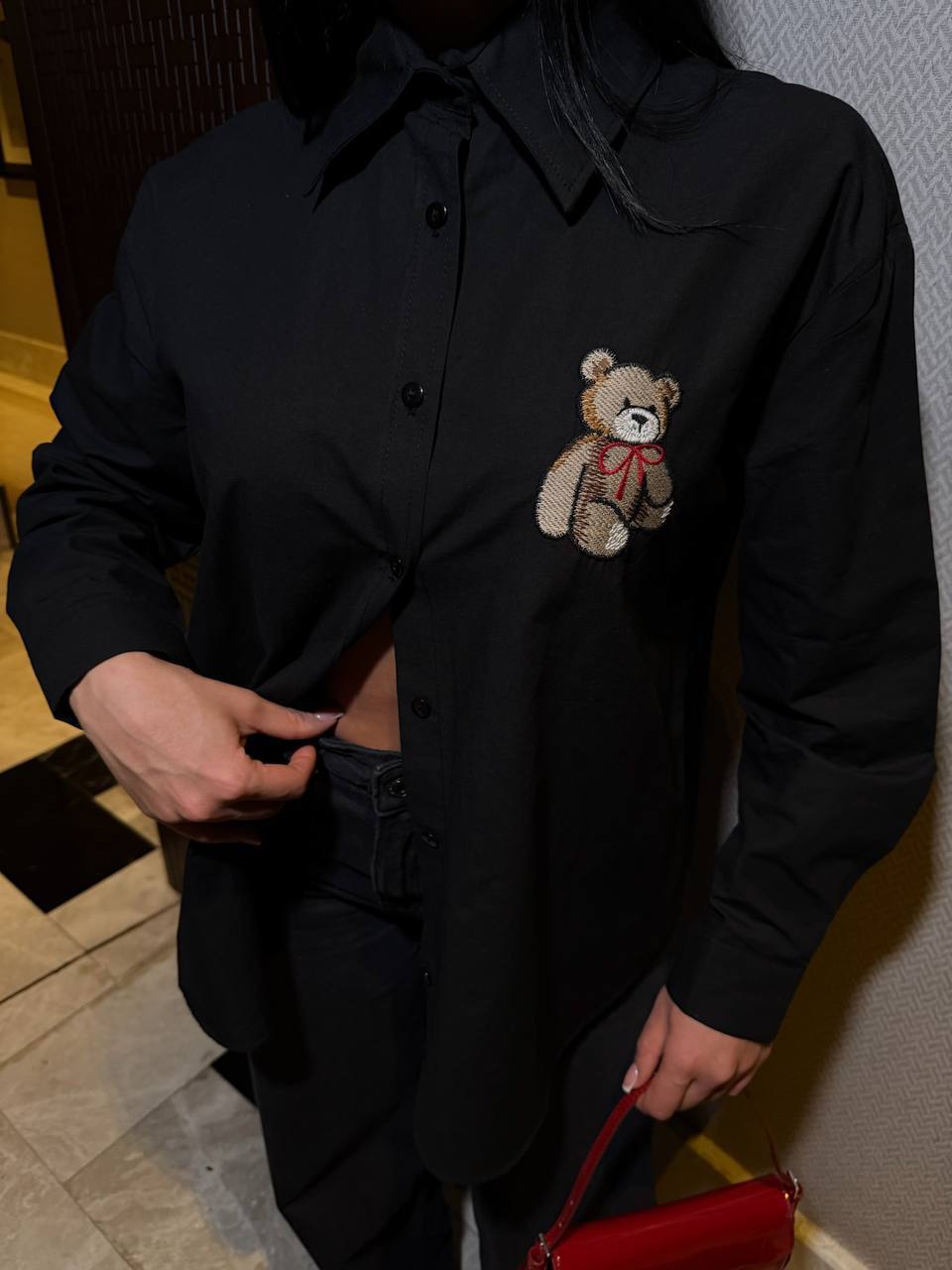 Black shirt