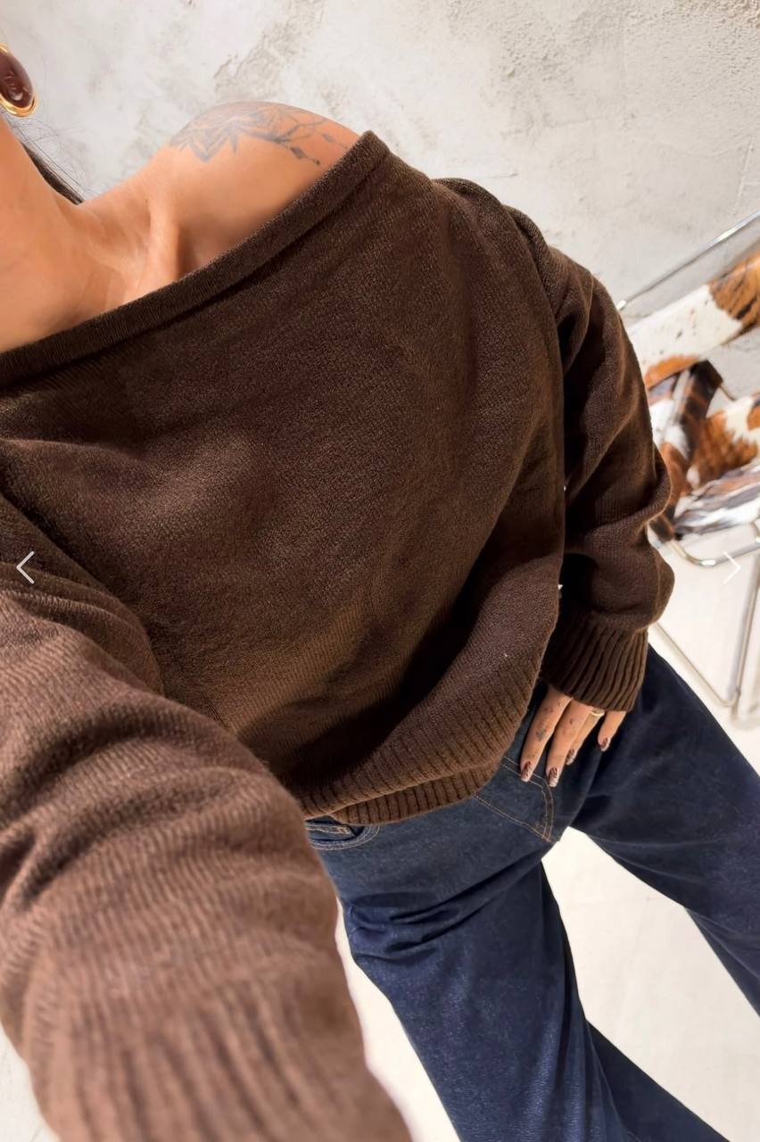 Off white / brown top