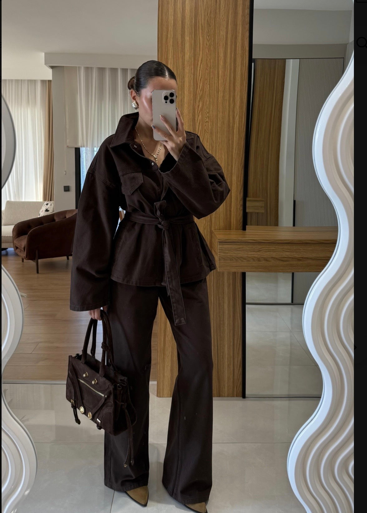 Brown set