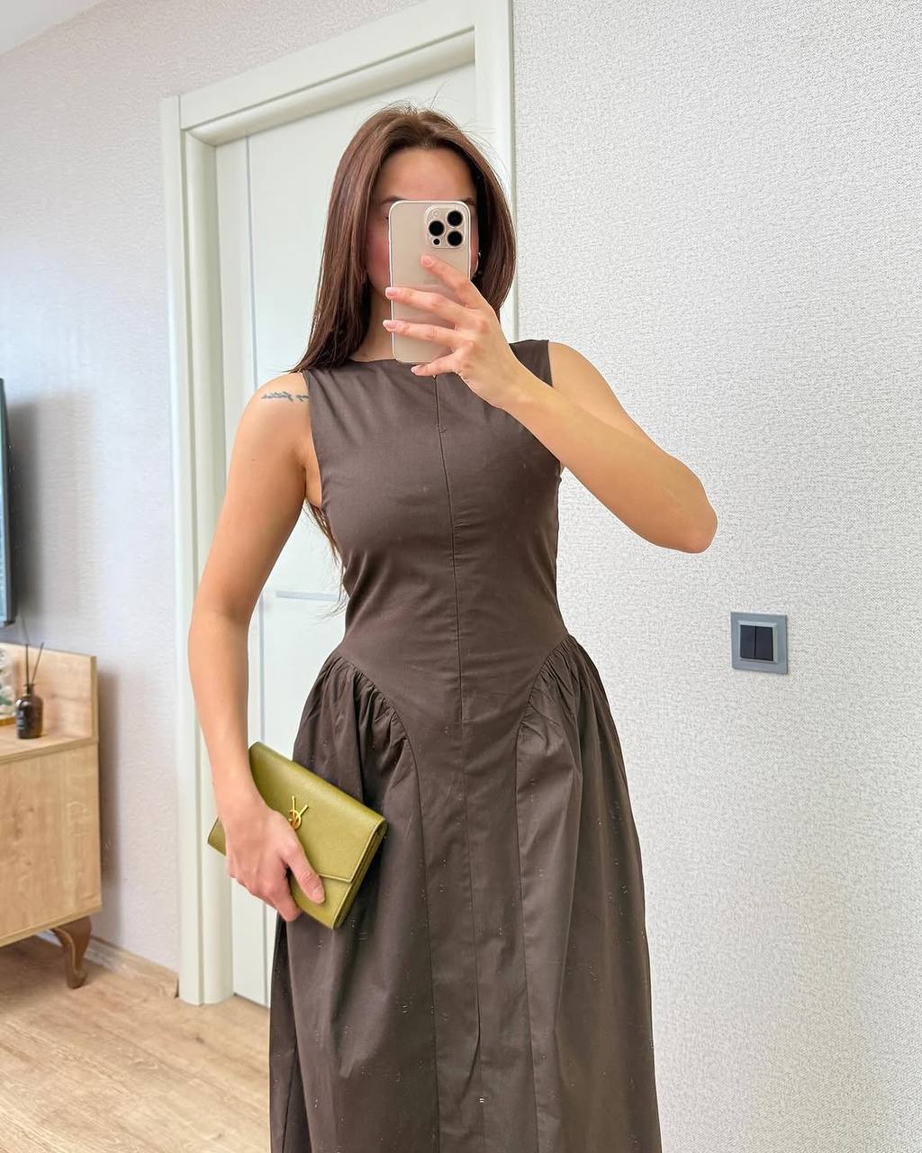 Brown dress