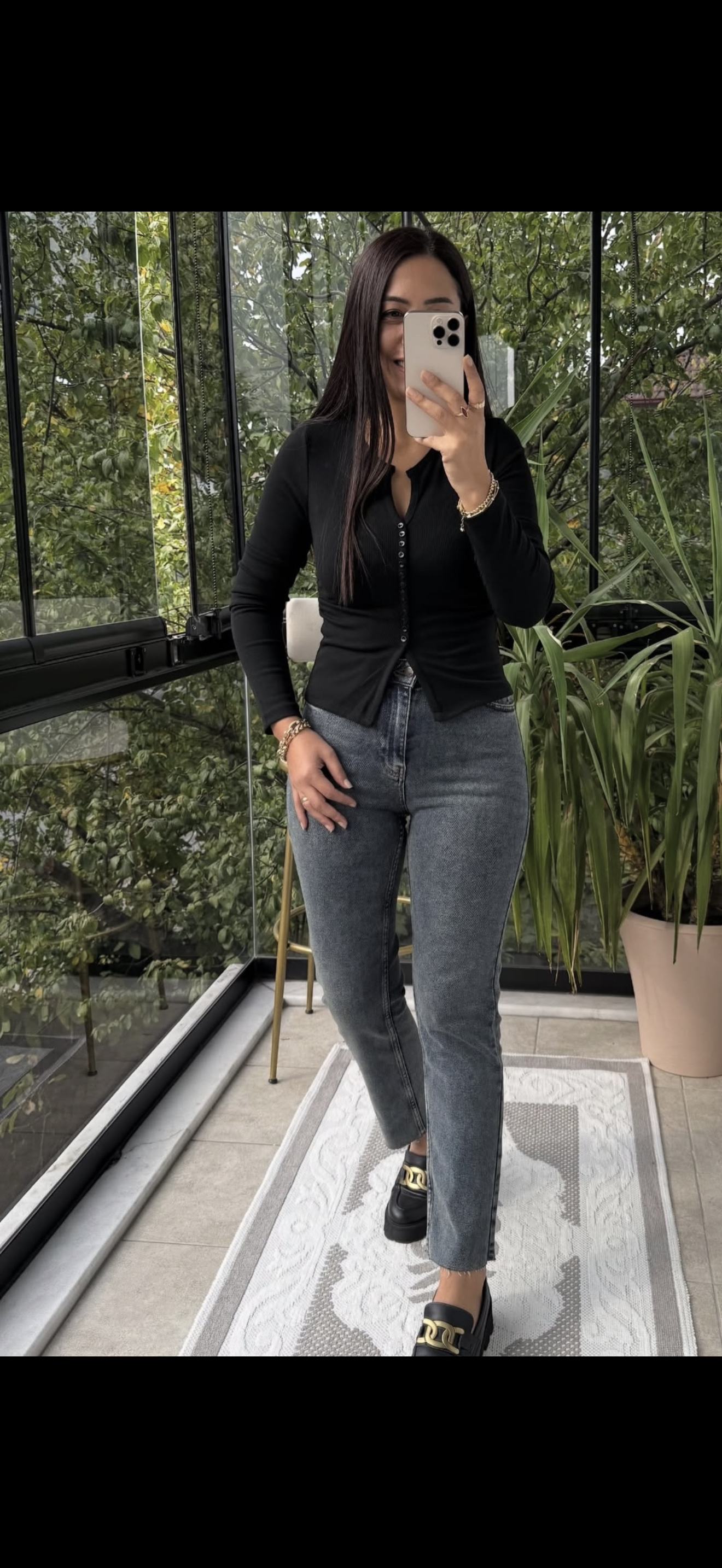 Black Burgundy White top