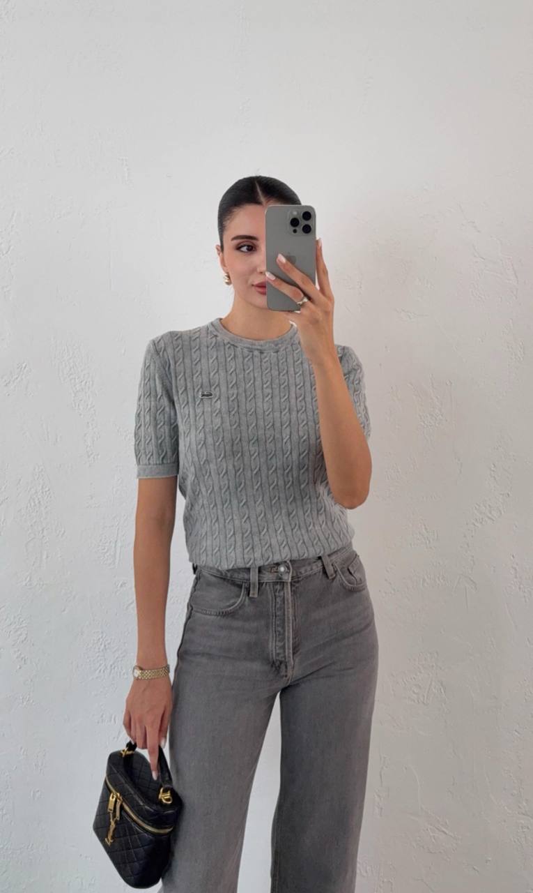 Grey/Red Top