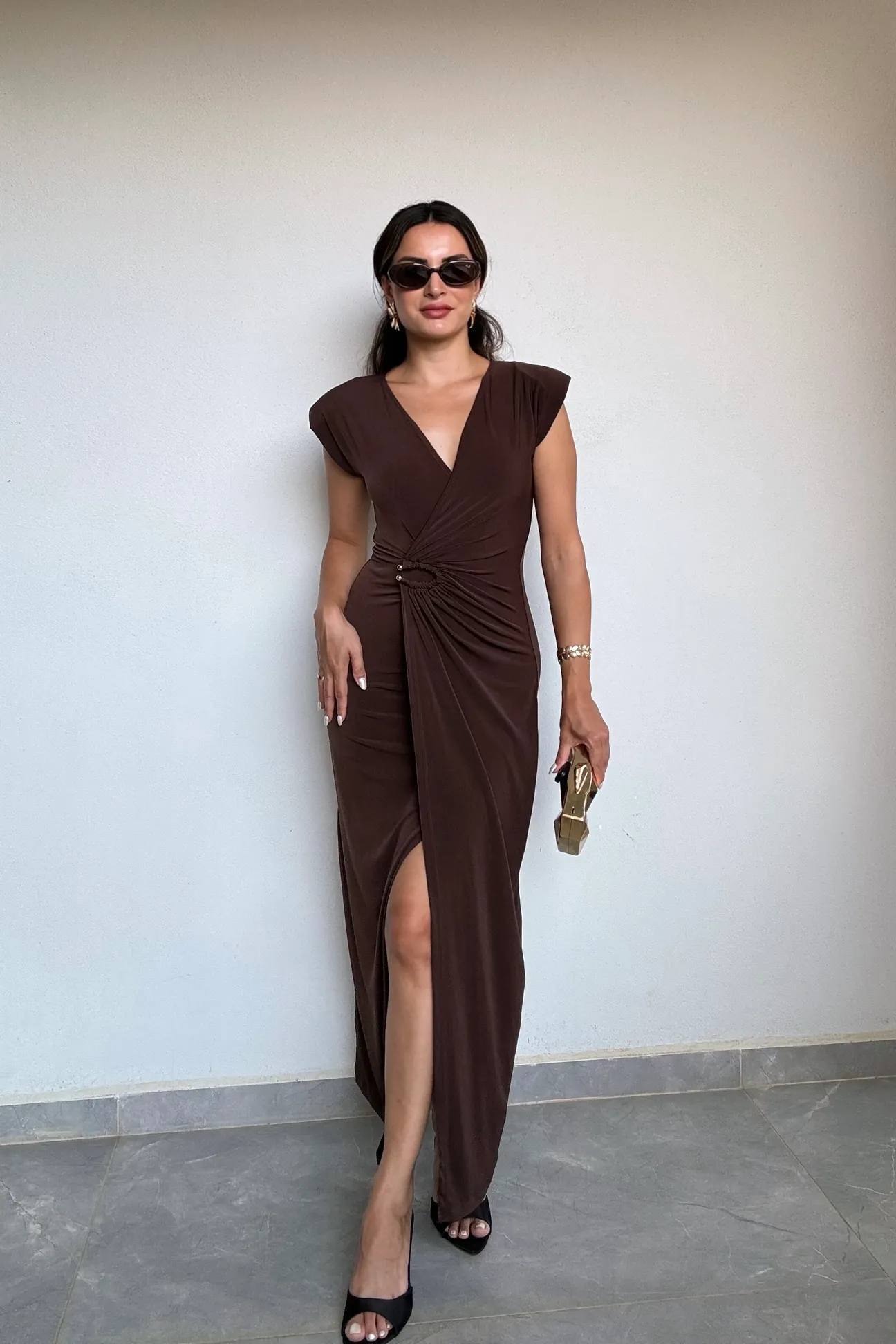 Brown dress