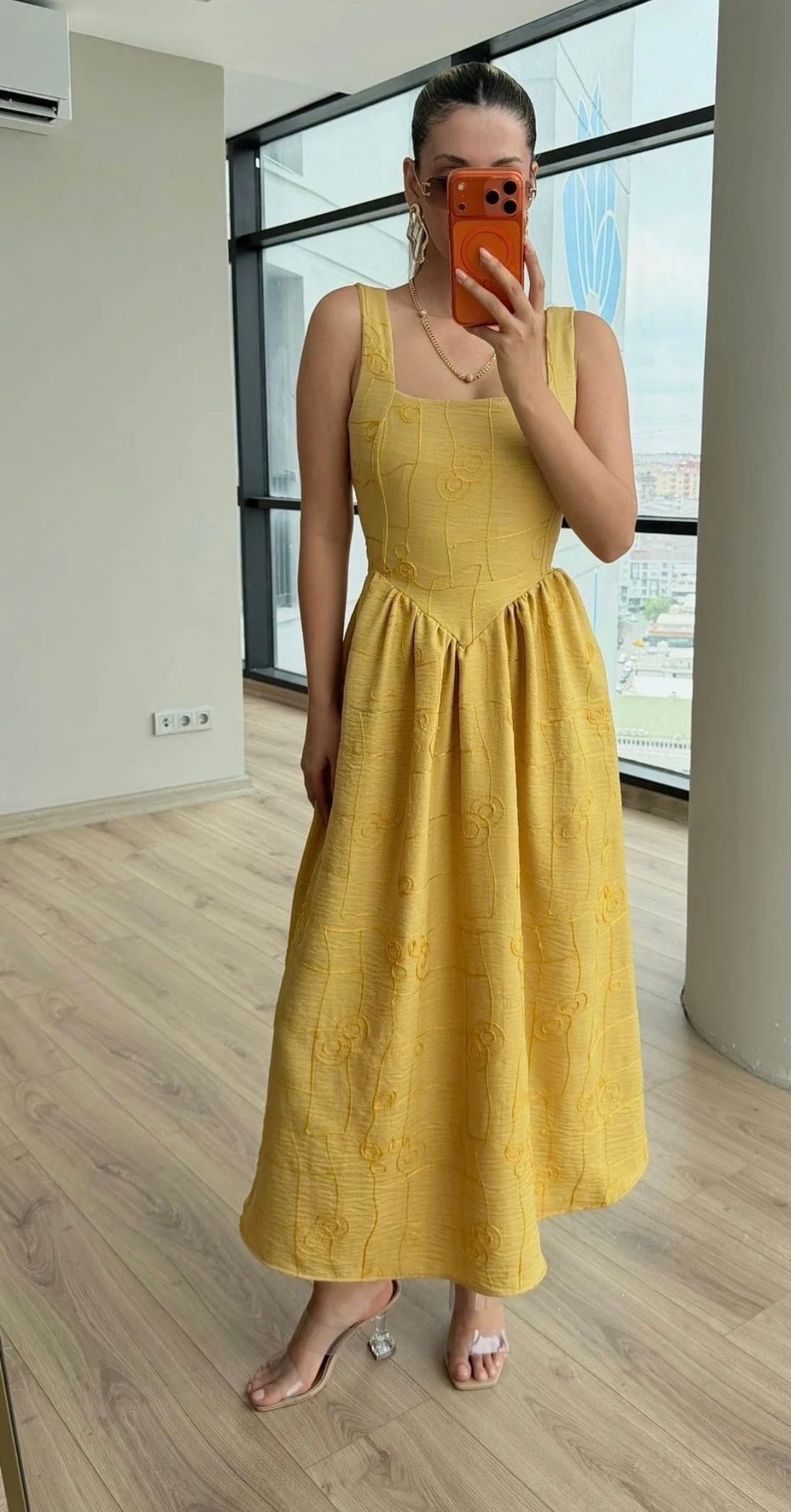 Yellow dress