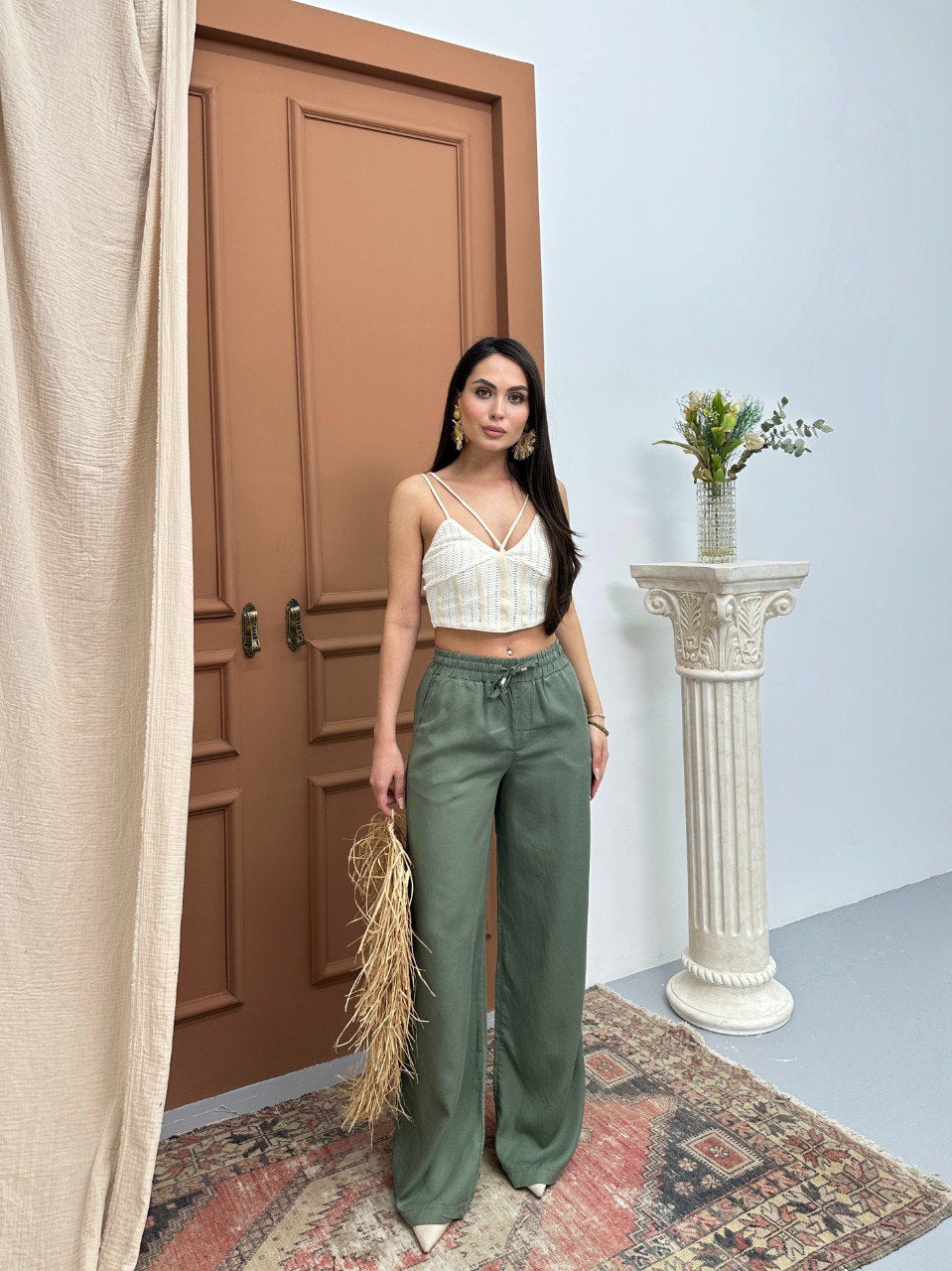 Olive green / navy pants