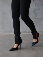 Black tayt