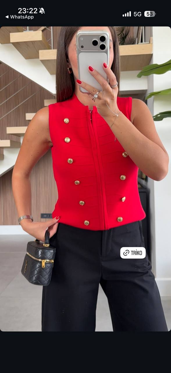 Red/ White top