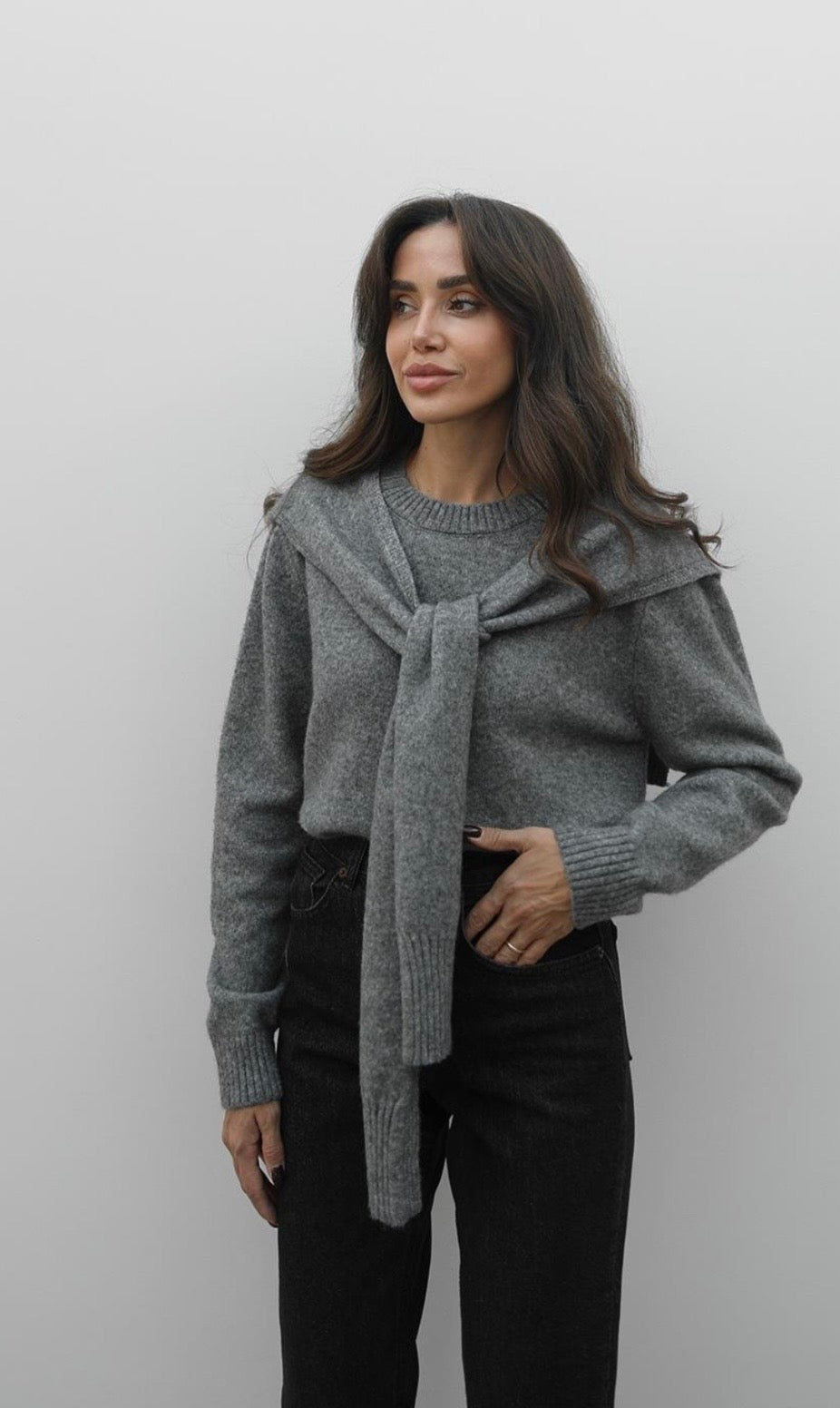 Grey top