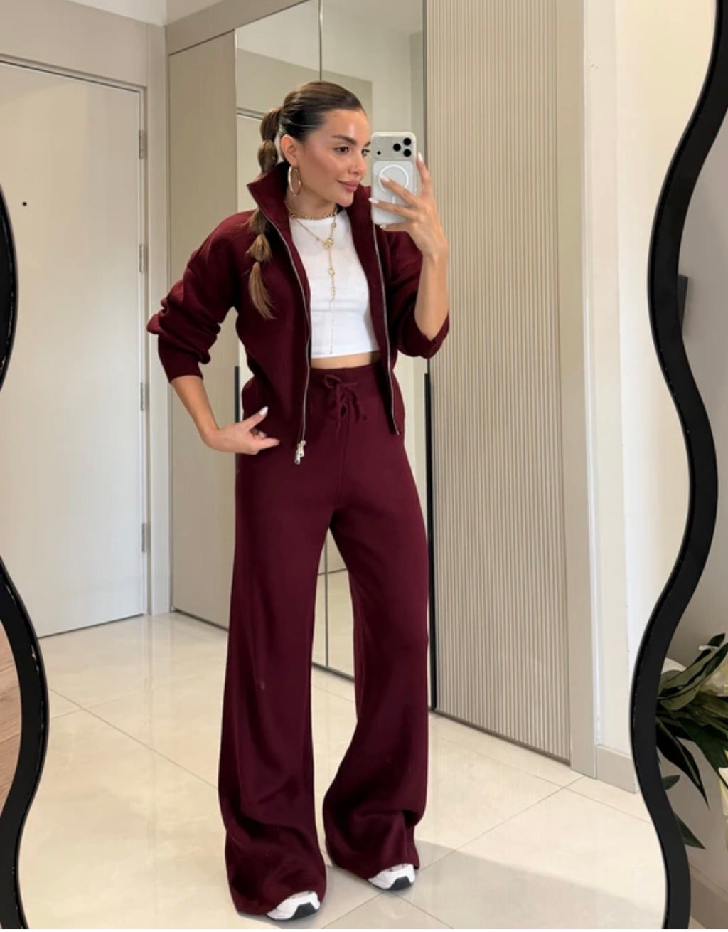 Beige Burgundy set