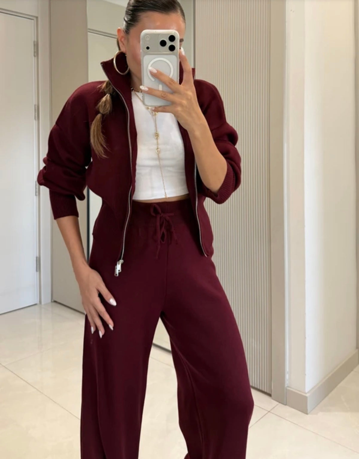 Beige Burgundy set