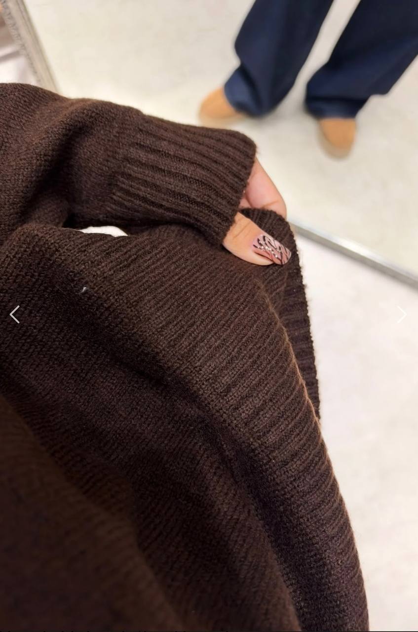 Off white / brown top