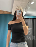 Red/Black/white top