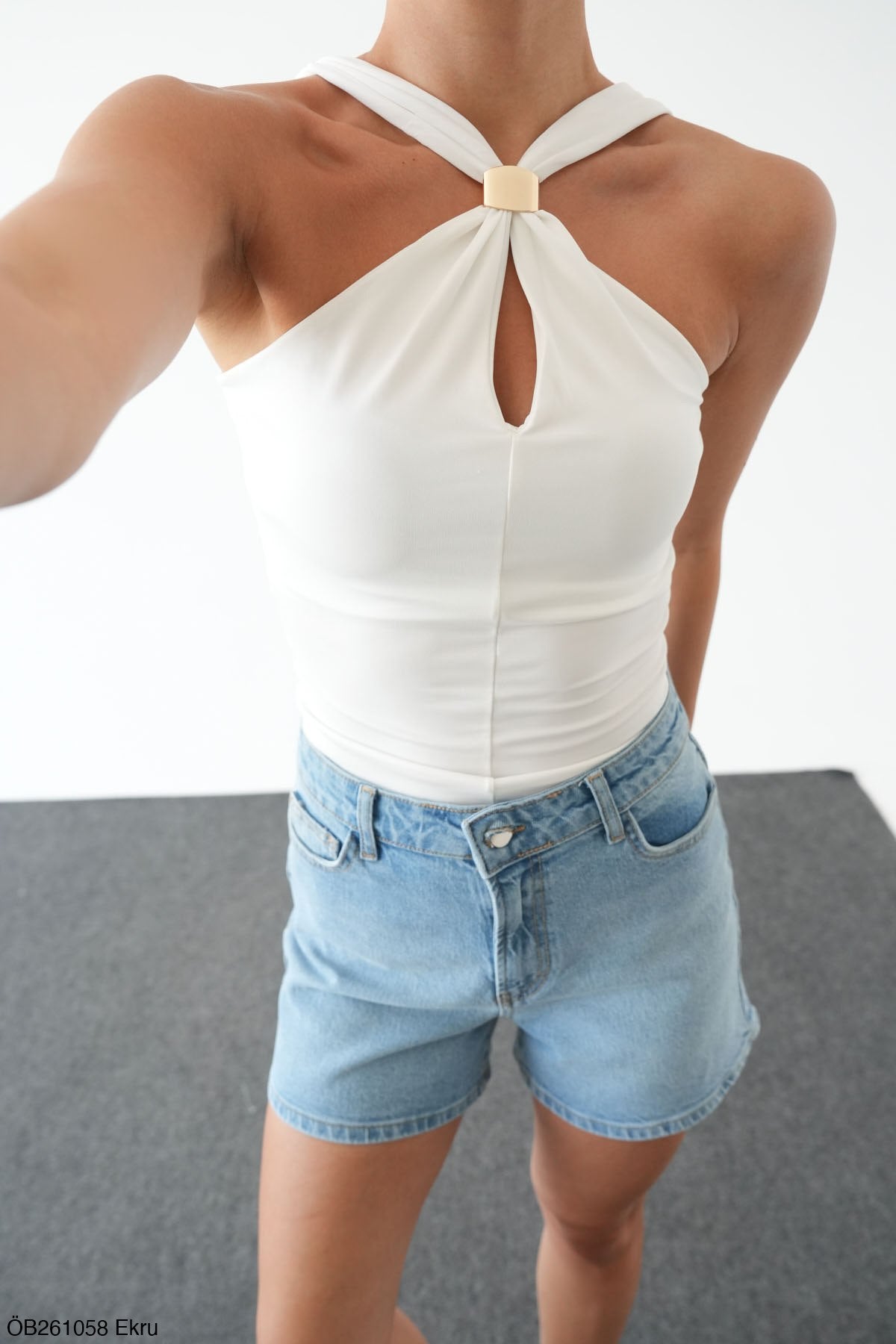 Red/white top