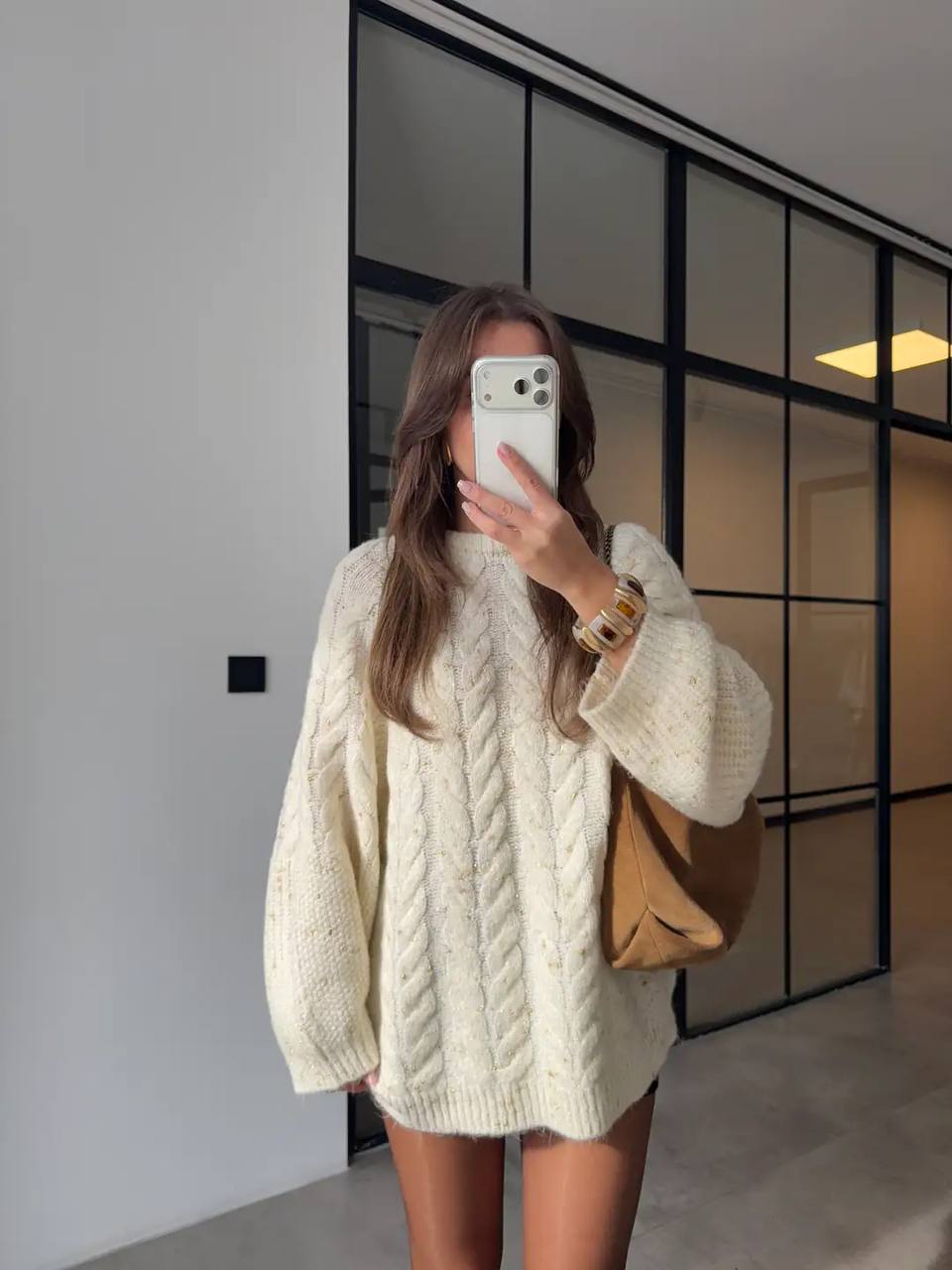 Off white top