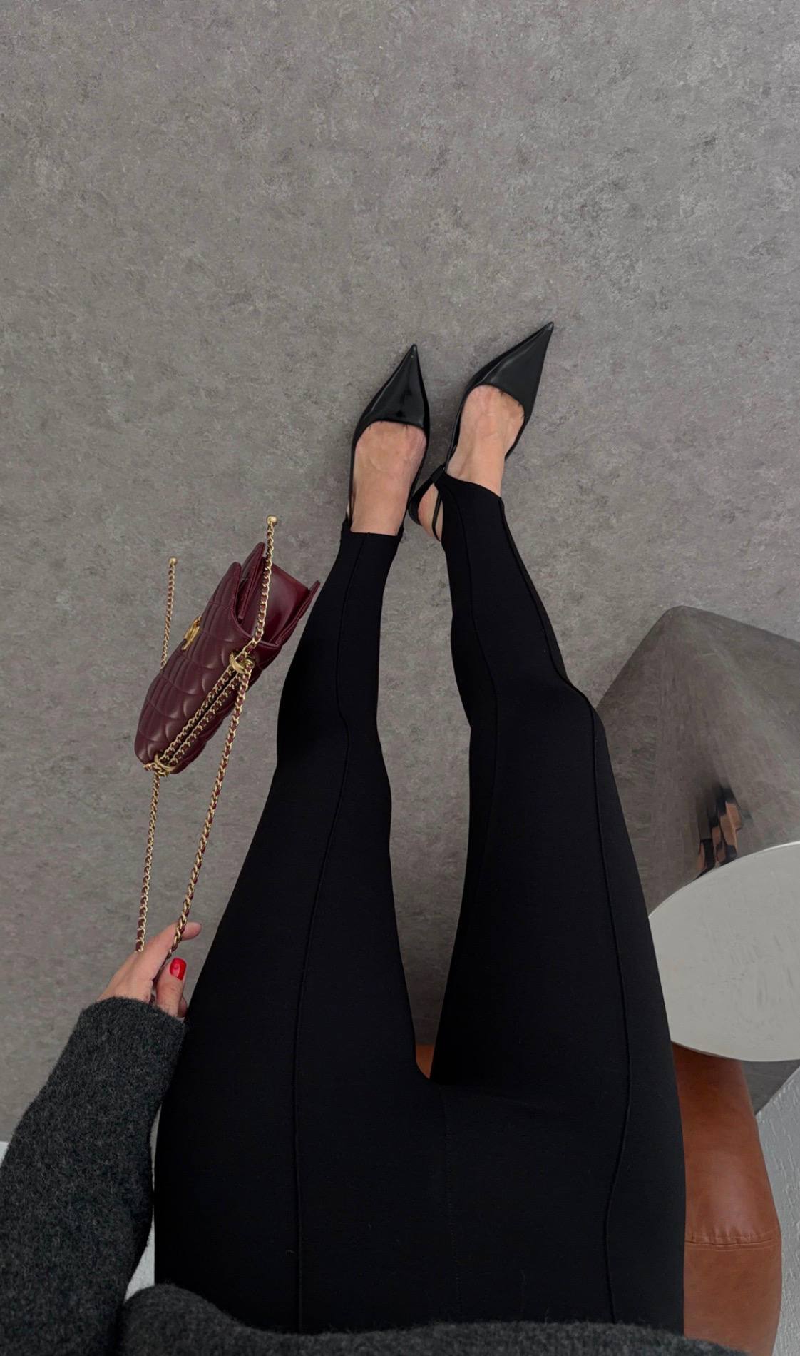 Black/brown tight