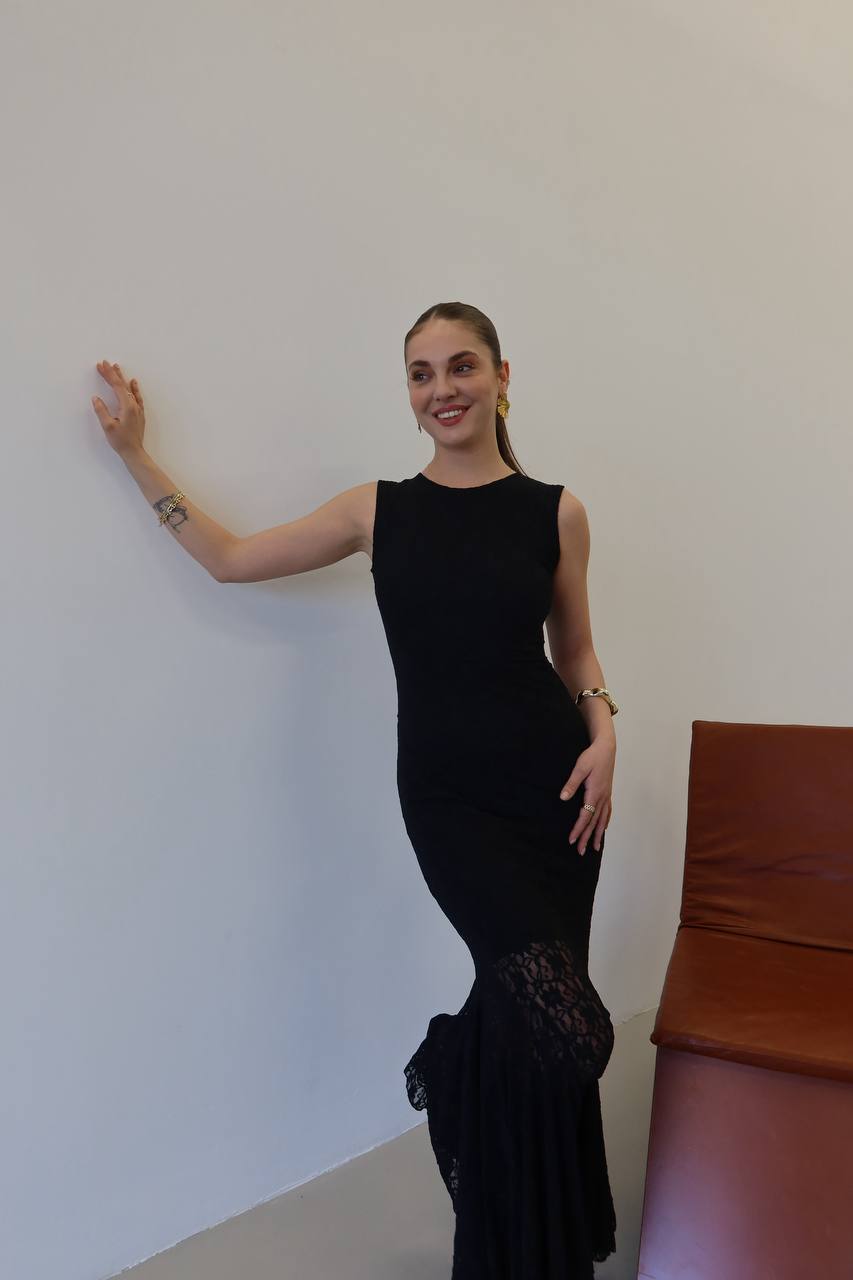 Black dress