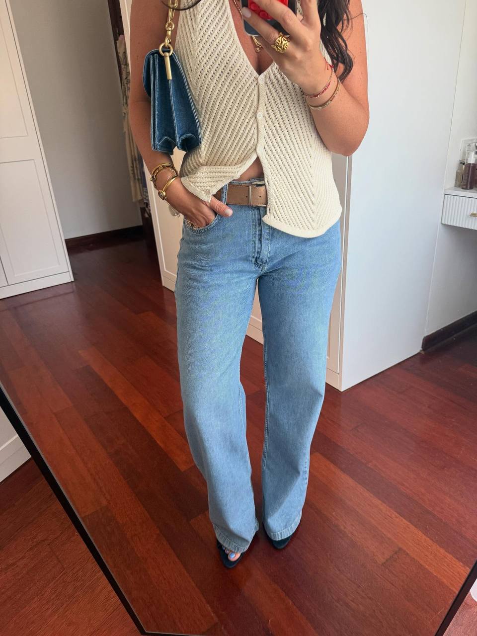 Beige vest