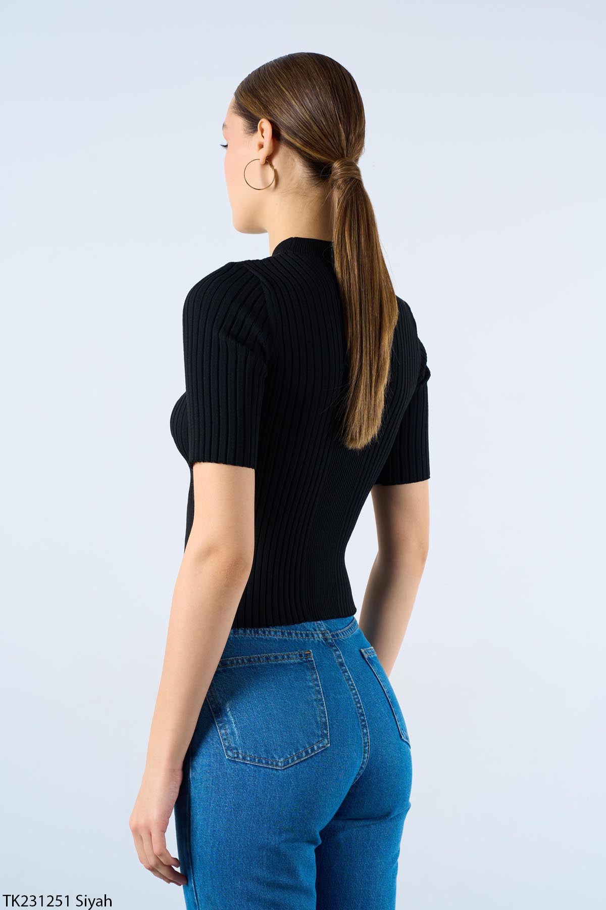 Black/Grey top