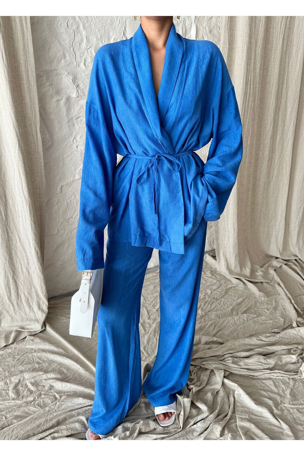 Blue set