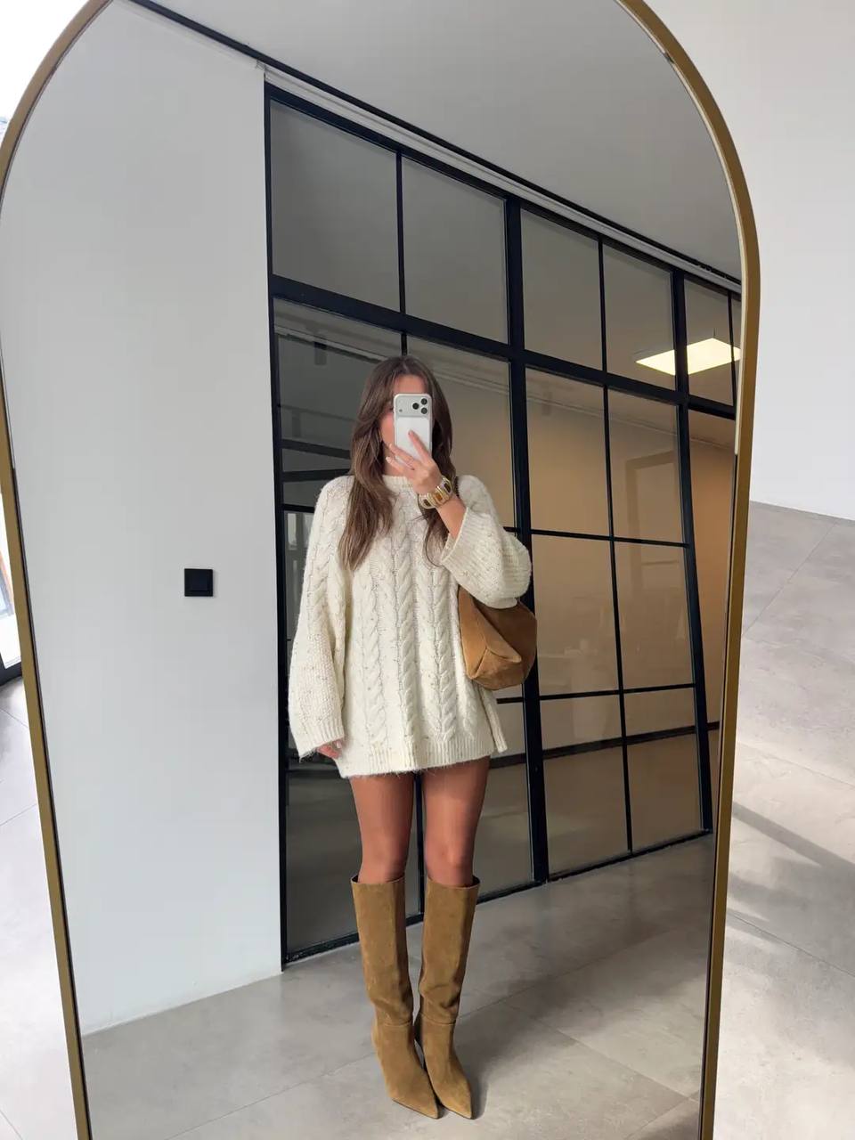 Off white top