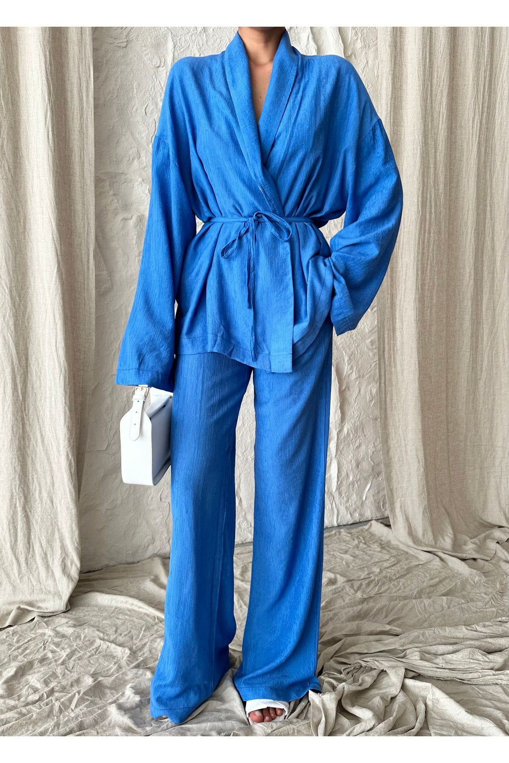 Blue set
